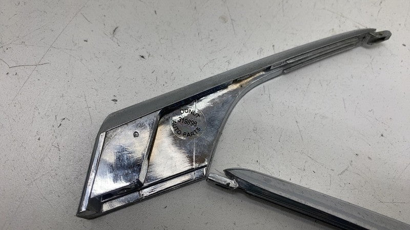 104960900F ⭕16-20 Model X Front Left Fog Light Eyelet Chrome Trim 1049611-00-F/1049609-00-E