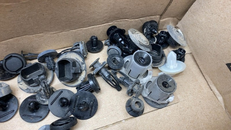 ⭕ 2018-2022 Toyota C-HR SET of Bolt Nut Clip w/ Fender Apron Support Bracket