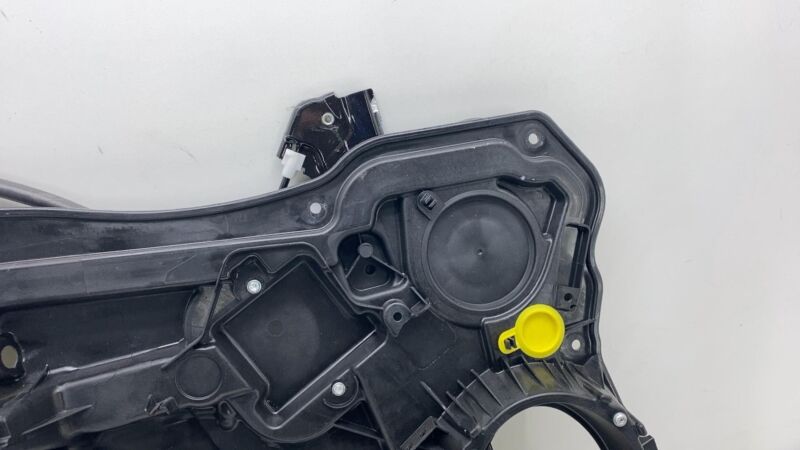 3040314F ⭕ 17-24 Chrysler Pacifica Front Left Door Window Regulator with Carrier 3040314F