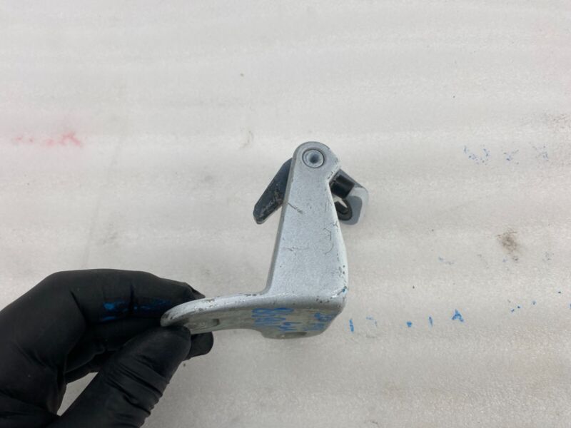 2020 2021 2022 2023 Tesla Model Y MY Driver Side Door Upper Hinge Left LH OEM