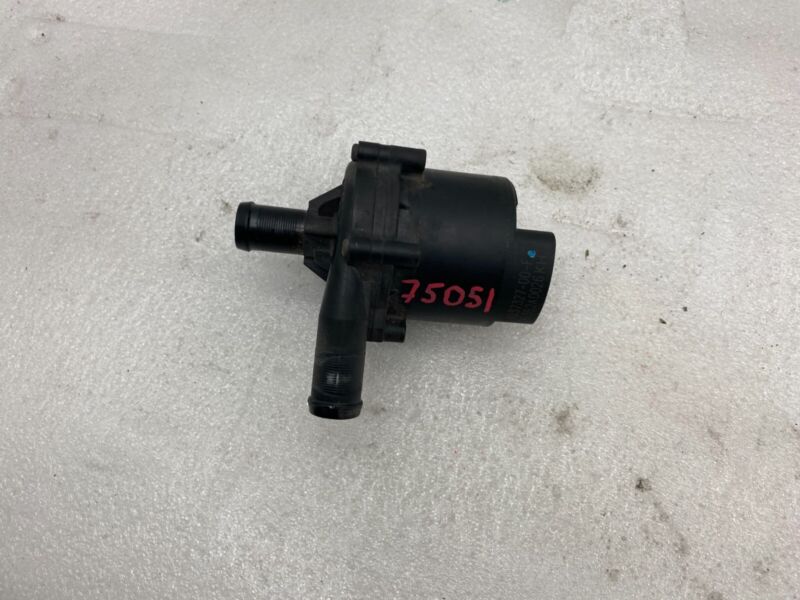 103732700F 2016-2020 Tesla Model S X Cooling System Auxiliary Water Coolant Pump FWD Assy