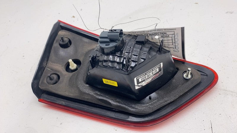 ⭕2018 2019 Subaru XV Crosstrek Rear Passenger Side Liftgate Taillight