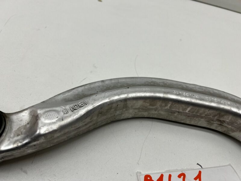 104435600C 2017-2018 Tesla Model 3 Front Right Lower Suspension Control Arm Compliance Link