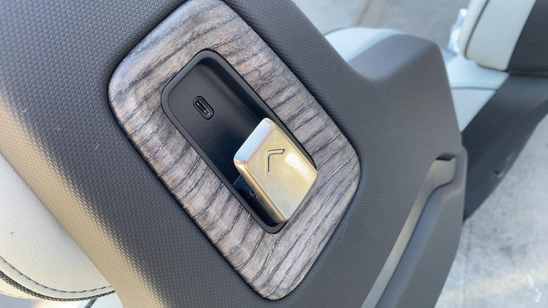 ⭕2022-2024 Rivian R1T Front Left & Right + Rear 2nd Row Leather Seat O