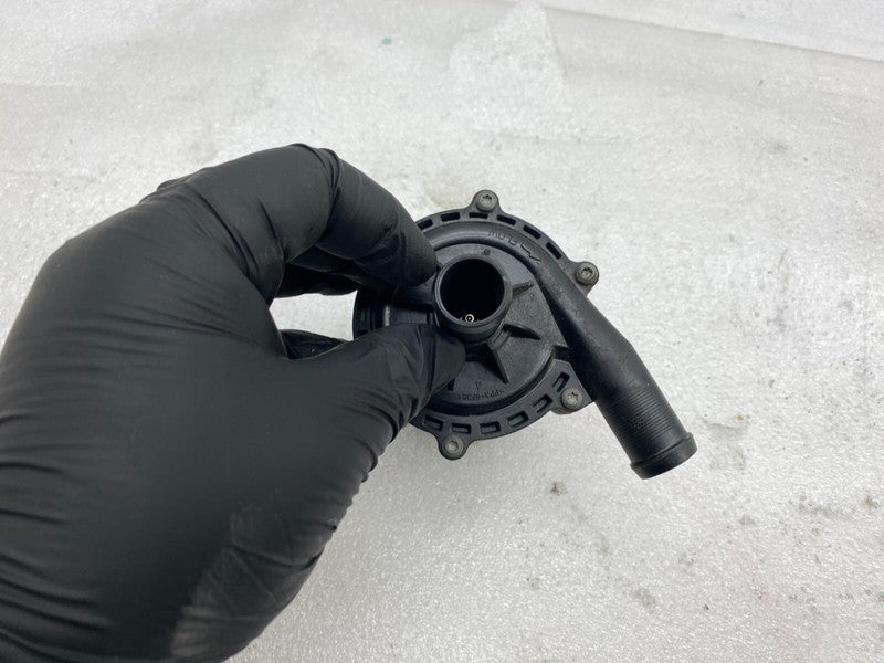 105723500F ⭕ 16-20 Model S MS Electric Auxiliary Coolant Water Pump w/ Bracket 1057235-00-F