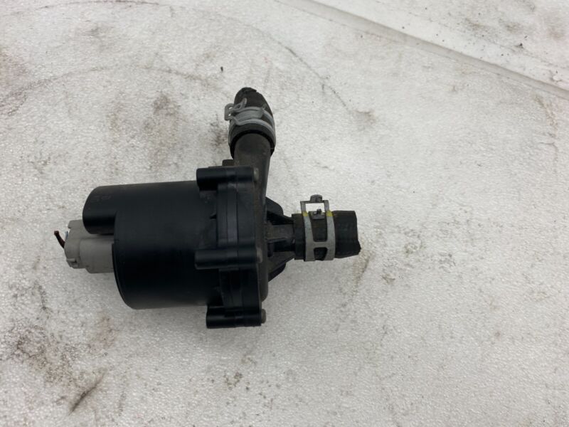 2016-2020 Tesla Model X Cooling System Auxiliary Water Coolant Pump System OEM