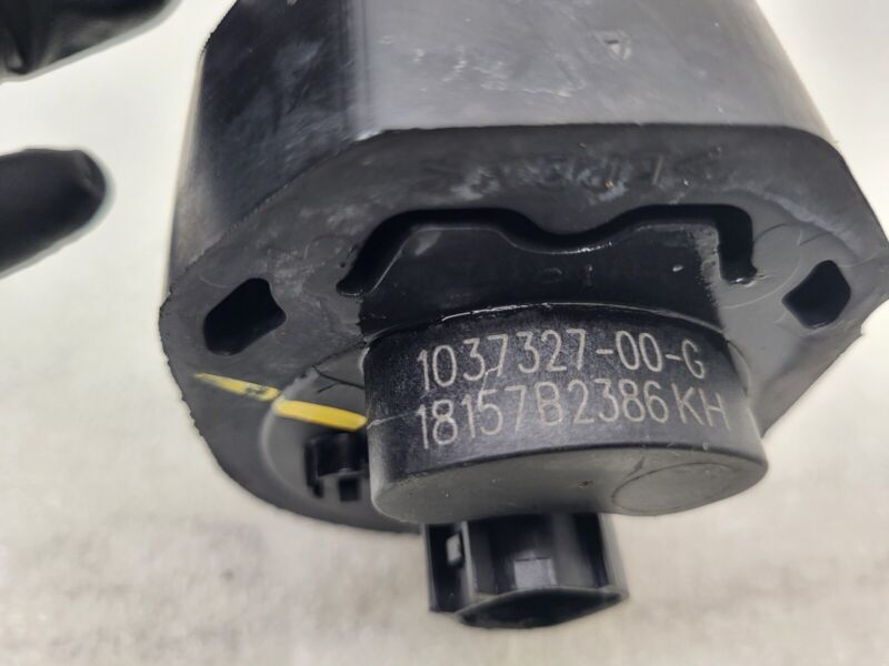 2016-2020 Tesla Model S X Cooling System Auxiliary Water Coolant Pump FWD Assy
