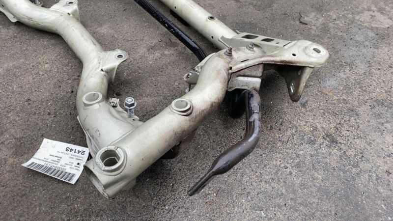 ⭕ 2012-2016 Mercedes Benz E350 E-Class Front Subframe Engine Crossmember OEM RWD