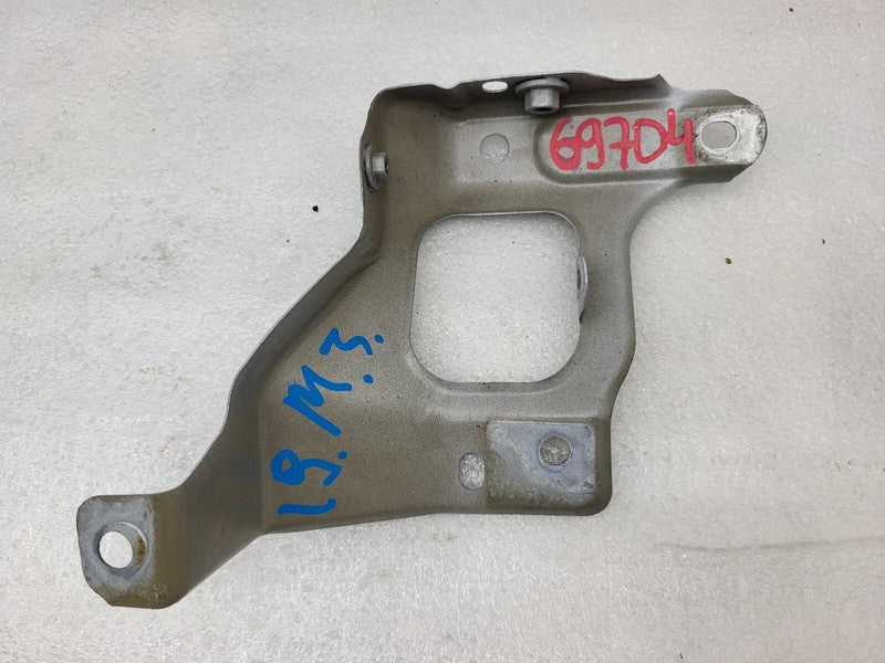 108601600D ⭕ 17-23 Model 3 Front Passenger Side Fender Support Bracket Right 1086016-00-D