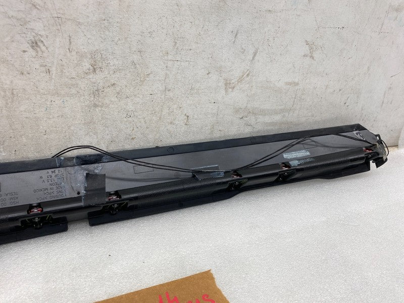 6005917 00 E ⭕ 12-25 Model S Rear Center High Mounted Stop Light Third 3rd Brake 6005917-00-E