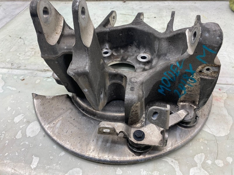 1027416 00 D ⭕16-20 Model X Rear Right Suspension Spindle Knuckle w/ Dust Shield 1027416-00-D