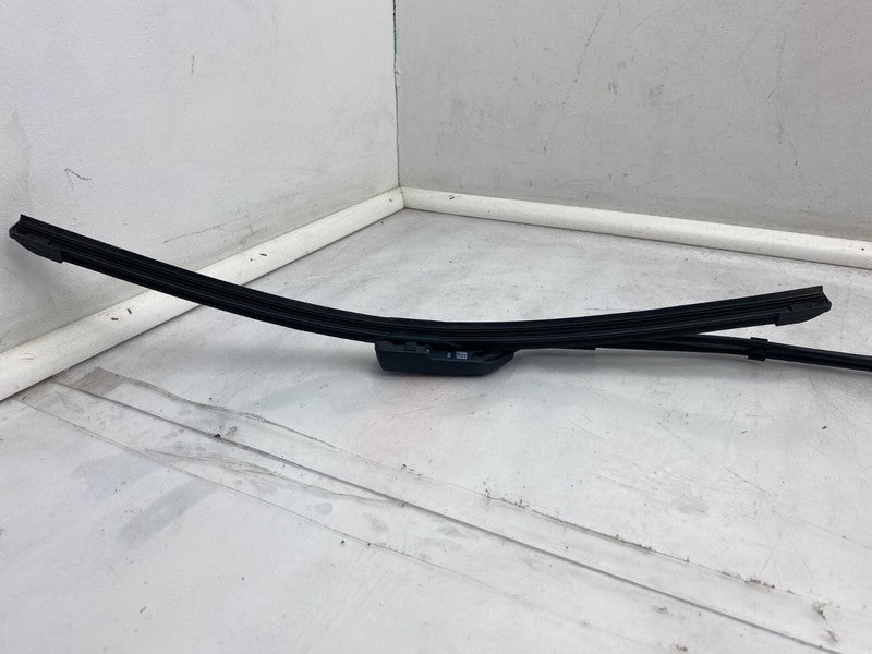 2020-2023 Tesla Model Y MY Front Left or Right Windshield Wiper Arm & Blade OEM