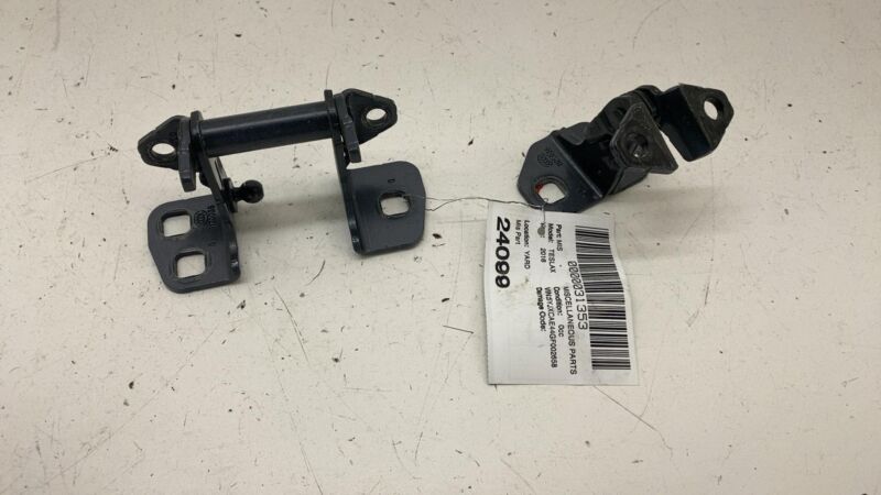 1120038 2016-2020 Tesla Model X MX Front Upper and Lower Door Hinge Closure Assist SET