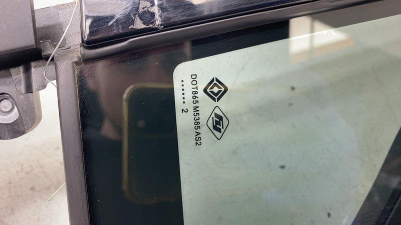 PT00009493 G 2022-2024 Rivian R1T R1S Passenger Side Door Corner Window Glass Right Assembly