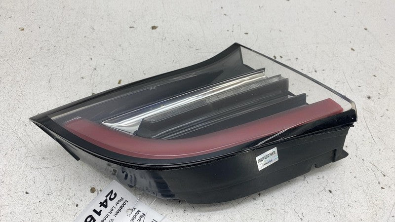 1077401-00-E ⭕ 2017-2023 Model 3 Rear Left Inner Taillight LED Tail Lamp 3-Pin 1077401-00-E