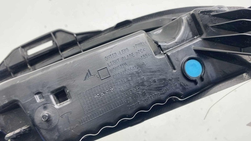 171251300E ⭕ 24-25 Model 3 Rear Left Lower Bumper Taillight LED Lamp Reflector 1712513-00-E