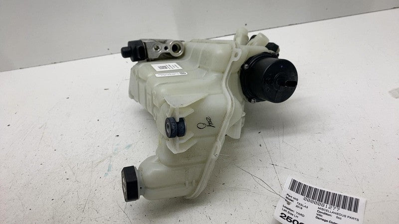 1097015-00-K ⭕ 2017-2020 Tesla Model 3 Reservoir Superbottle Tank Chiller Cooler 1097016-00-D