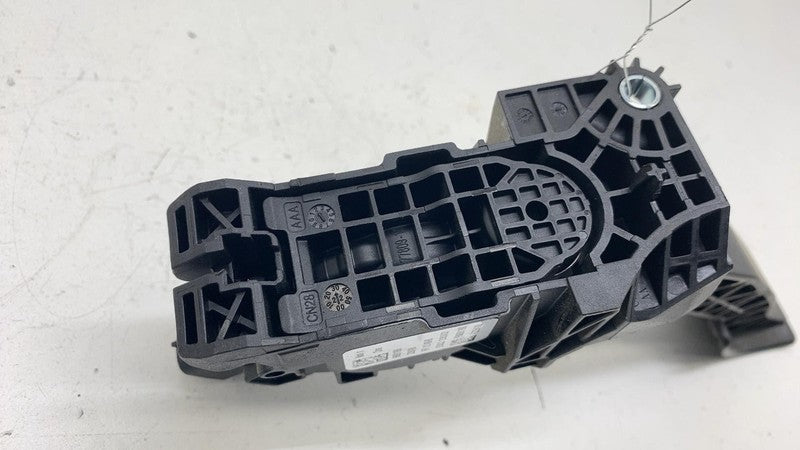 32264188 ⭕2021-2023 Polestar 2 Front Driver Gas Pedal Accelerator Throttle Pedal 32264188