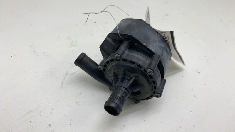 2016-2020 Tesla Model X MX Additional Auxiliary Water Pump Assembly 1054529-00-G