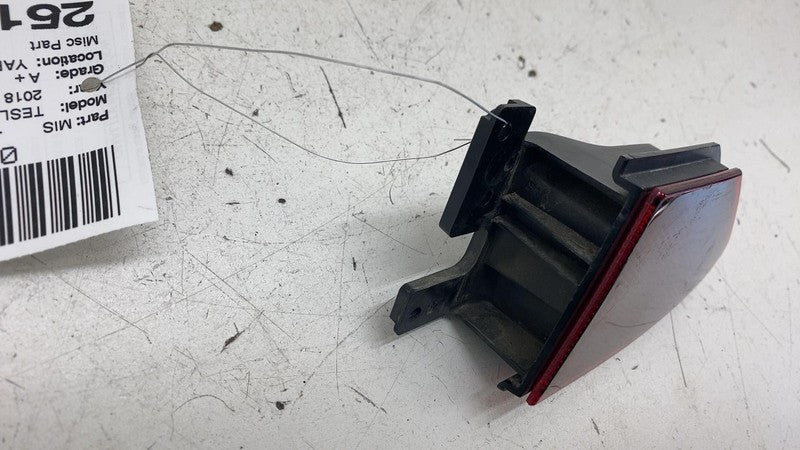 ⭕ 2012-2020 Tesla Model S Rear Right Taillight Tail Lamp Reflector 102