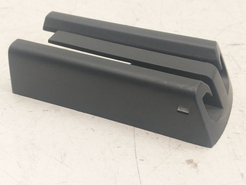 1051475 00 A 12-20 Model S Front Seat Rail Track Trim Rear Outer End Slide Cover 1051475-00-A