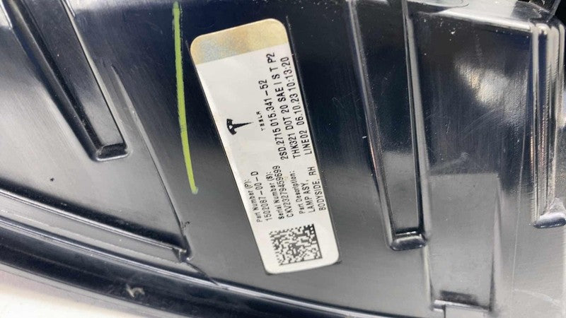 150208700D ⭕ 21-24 Tesla Model Y Rear Right Taillight Outer Lamp On Quarter RH 1502087-00-D