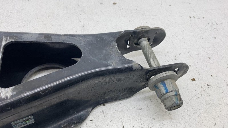 ⭕ 2017-2024 Chrysler Pacifica Rear Side Lower Control Arm Left FWD 82