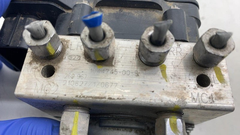 ⭕ 17-23 Tesla Model 3 Anti-Lock Brake System ABS Pump Module Unit 1044