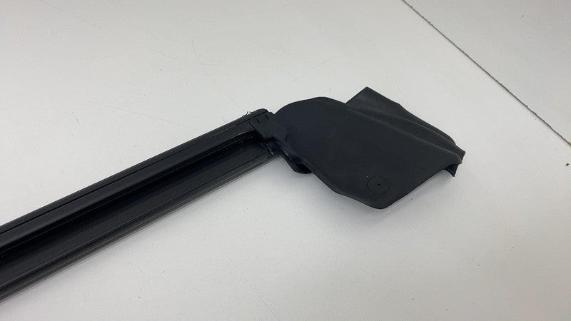 ⭕ 20-22 Model Y Rear Driver Side Door Inner Belt Rubber Seal Left 1500