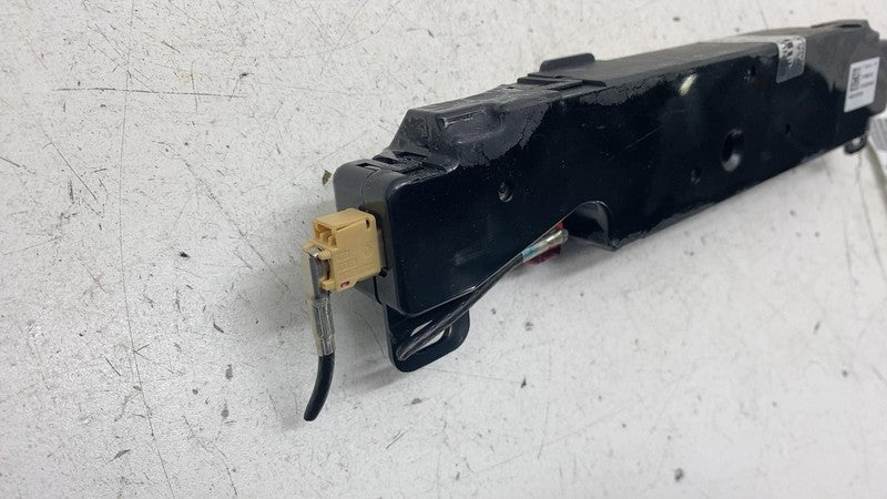 ⭕ 2017-2023 Tesla Model 3 M3 WiFi Bluetooth Antenna Control Module 158