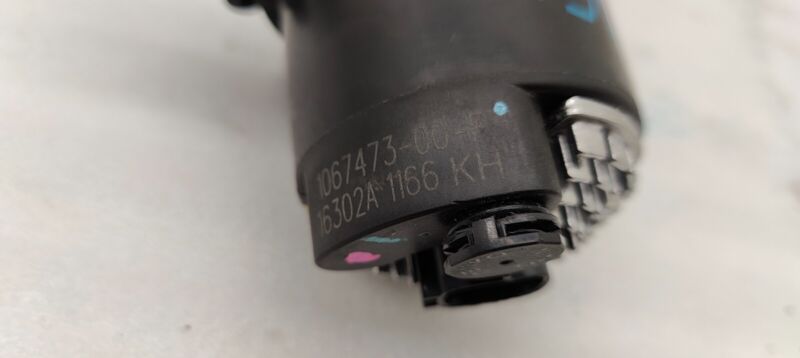 2012-2020 Tesla Model S MS Auxiliary Water Coolant Pump Assembly 1067473-00-F