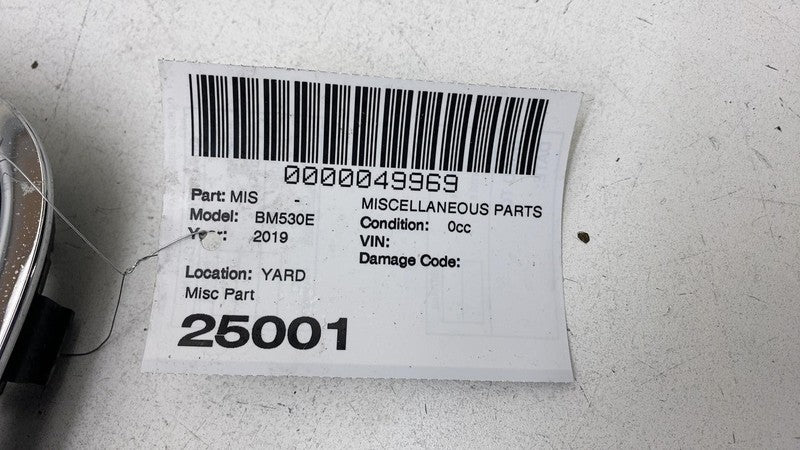 2017-2021 BMW 530e G30 Front Passenger Side Bumper Kidney Grille Right