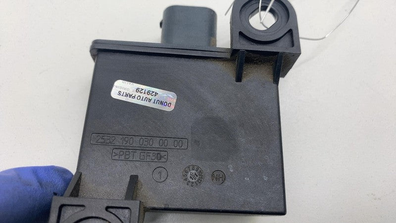 7PP907283 2011-2018 Porsche Cayenne S Tire Pressure Monitoring System TPMS Receiver Module