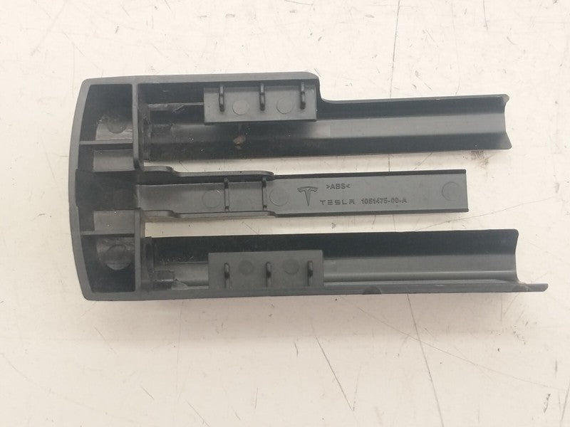 1051475 00 A 12-20 Model S Front Seat Rail Track Trim Rear Outer End Slide Cover 1051475-00-A