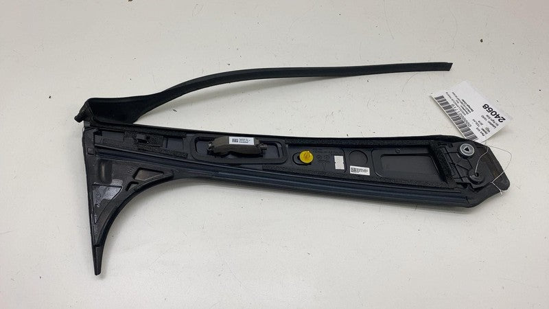 108390200B ⭕16-20 Tesla Model X Right B-Pillar Applique Trim Molding w/ Camera 1092312-98-F