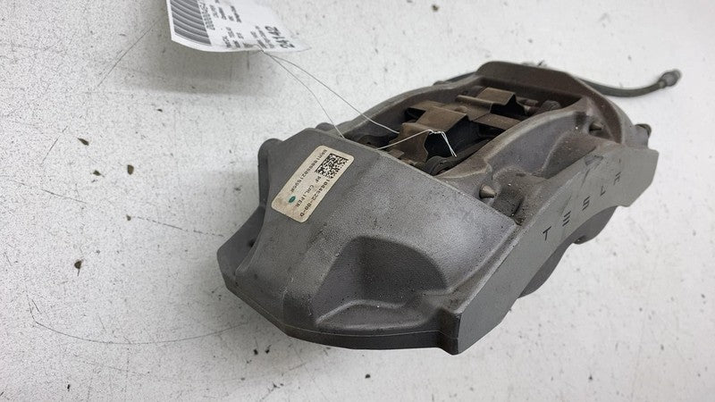 104462200D ⭕ 2017-2023 Tesla Model 3 Front Caliper w/ Brake Hose Line Right 1044622-00-D