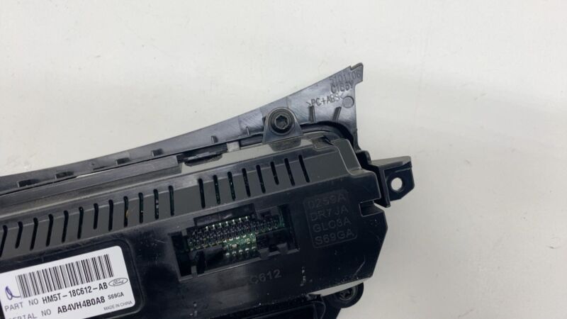 HM5T18C612AB 2017 2018 Ford C-Max AC Heat Temperature Control Unit Assembly HM5T-18C612-AB