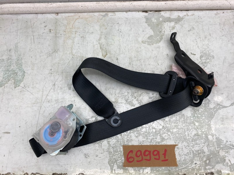 1023136-00-C ⭕ 12-15 Model S MS Rear Left or Right 2nd Row Seat Belt & Retractor 1023136-00-C