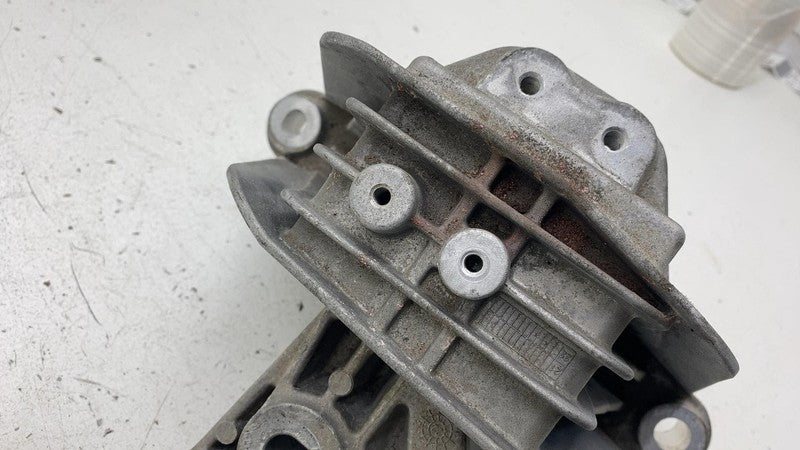 68224746 ⭕ 17-24 Chrysler Pacifica Engine Right Frame Mount Support Bracket RH 68224746AD