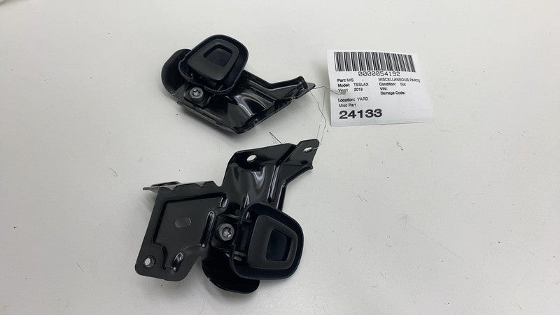 106001200D 2016-2020 Tesla Model X Rear Interior Trim Trunk Liftgate Tie Down Bracket 2 Set