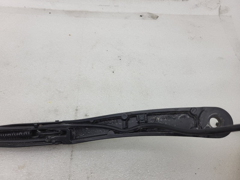 107672900C ⭕ 2017-2022 Tesla Model 3 Front Windshield Wiper Arm & Blade Right 1076729-00-C