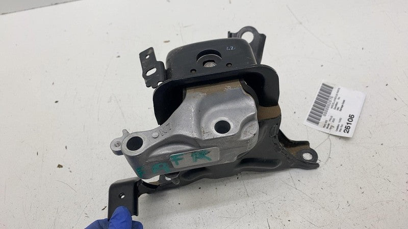 ⭕ 2023-2024 Toyota Prius Passenger Side Engine Motor Mount Bracket Support Right