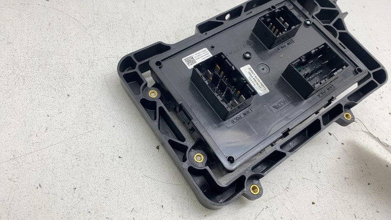 PT00031575-E ⭕ 2022 2023 2024 Rivian R1T R1S Left Cabin Fuse Relay Junction Box PT00031575-E