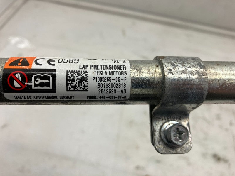 100526505F ⭕12-20 Tesla Model S Front Right 1st Row Seat Belt Lap Pretensioner 1005265-05-F