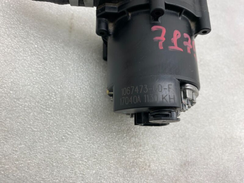 105747300F 2012-2020 Tesla Model S MS Auxiliary Water Coolant Pump Assembly 1067473-00-F
