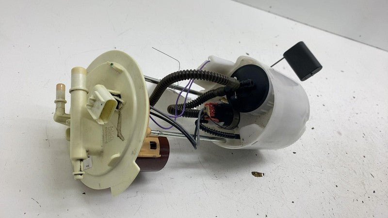 ⭕ 2020-2021 Lincoln Navigator Fuel Gas Tank Pump Sending Unit OEM KL74