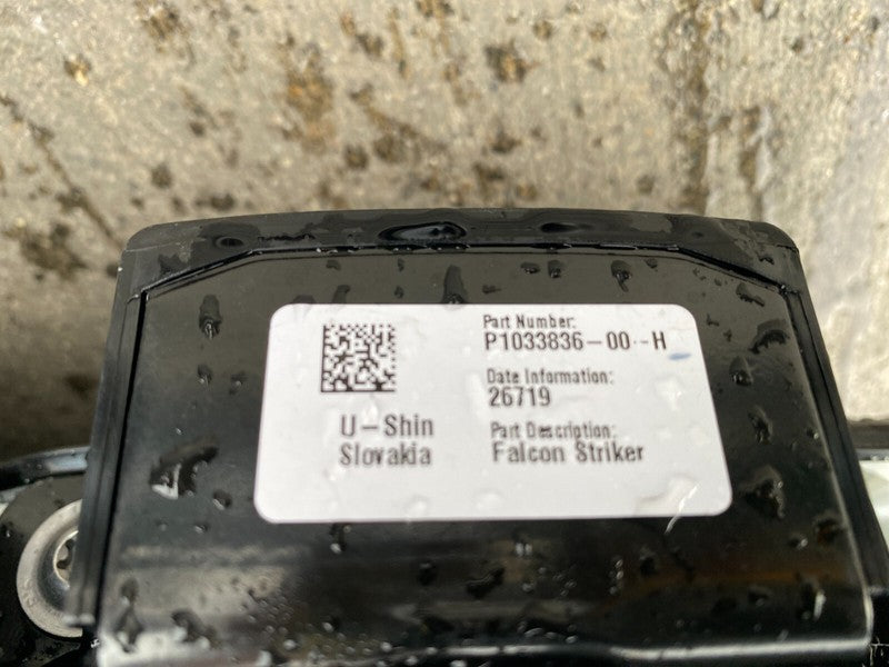 ⭕ 2016-2020 Tesla Model X Driver Middle B-Pillar & Lower Structural Cutout Left