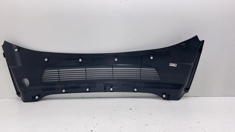 1619812-00-B ⭕ 20-24 Tesla Model Y Rear Section Underhood HEPA Apron Cover Trim 1619812-00-B