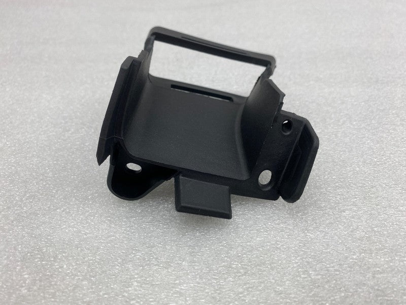 1043931 00 D ⭕2016-2020 Tesla Model X MX Front Right Side Foglamp Upper Air Duct 1043931-00-D