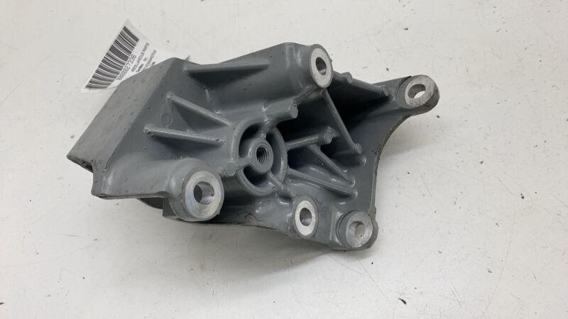 Does not apply 2016-2020 Tesla Model X Rear Right Engine Motor Mount Support Bracket Assembly